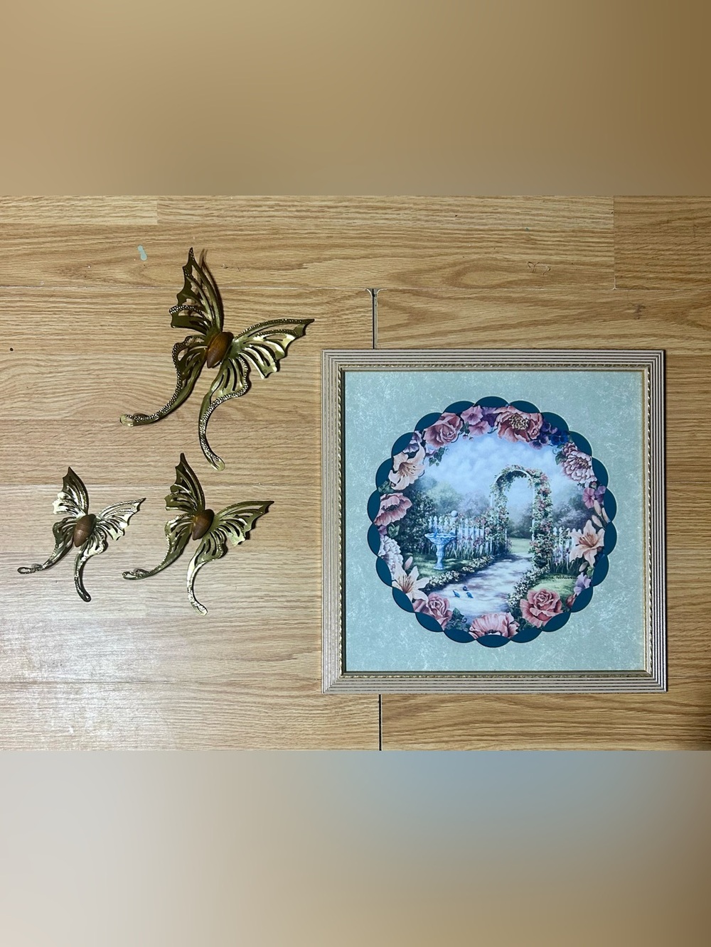 Vintage Home Interior wall decorations picture & 3 metal butterflies